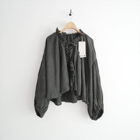 2025SS nest Robe リネン備長炭染めスカラフリルブラウス 01251-10502606-0084