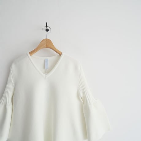 継続販売型 / 未使用 / CFCL / POTTERY SHORT BELL SLEEVE FLARE TOP / CF007KN246IST / 2505-0256