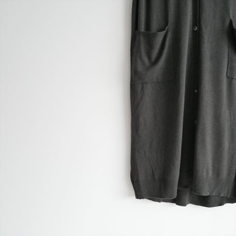 2024AW・人気完売品 / mizuiro ind / Vネックロングベスト / 4-220074 / 2512-0530