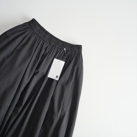 2023SS・人気完売品 / 未使用 / L'Appartement別注 / MARIHA / 月影のスカート / 23060570002210 / 2409-0385