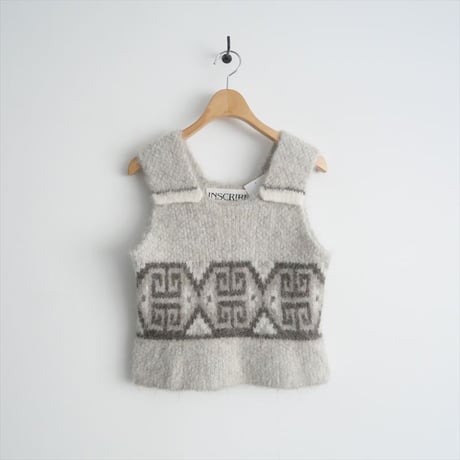 2023AW / INSCRIRE / Cowichan No Sleeve Sweater / I23AW-K12 / 2501-0235