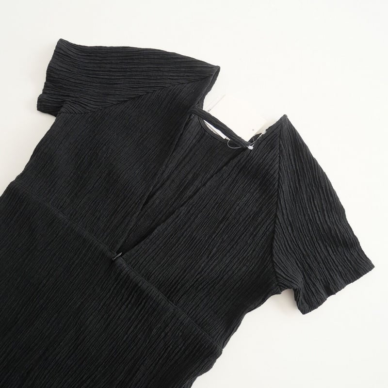 2022 / louren / back open pencil dress / 佐藤涼実さん