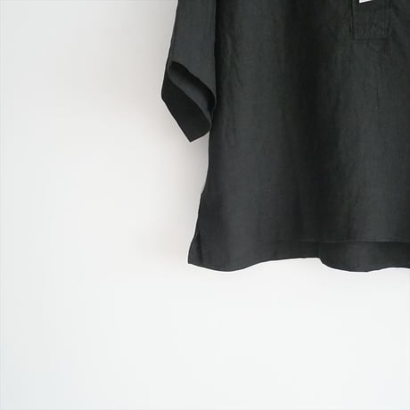 2024SS / HOUSEHOLD GOODS / MARGARET HOWELL / BLACK LINEN シャツ / 5894152002 / 2408-0239