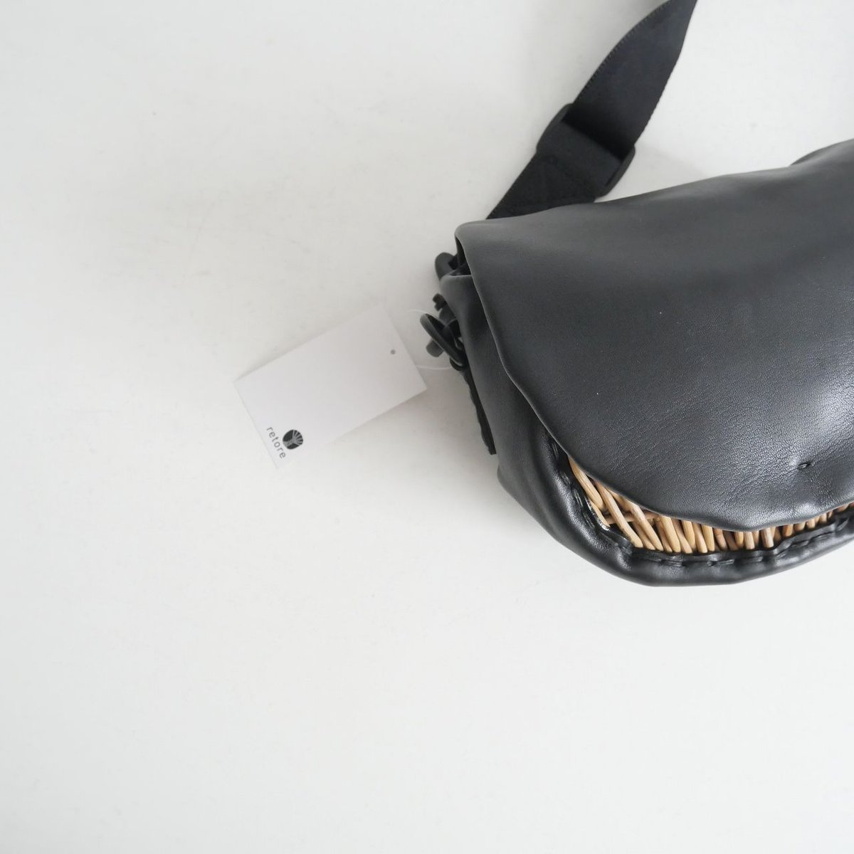 ebagos / ラム・ボディバッグ S （マロングラッセ） 籐ポケ付き