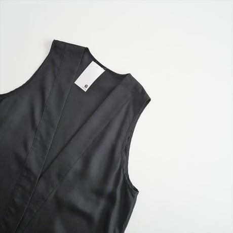 継続販売品 / unefig. / Long vest / 2505-0014