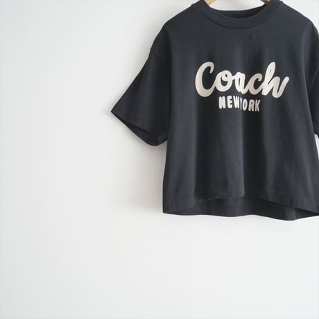 継続販売品 / COACH / カーシヴ シグネチャー クロップド Tシャツ / CP778 / 2409-0662
