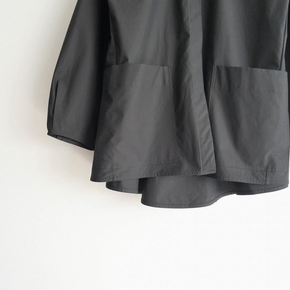 Drawer 完売 コットンクルーネックバックフレアブラウス