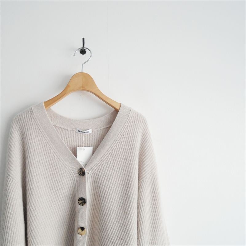 Deuxieme Classe Cropped Vネック カーディガン Deuxieme Classe（ドゥーズィエムクラス）の「Cropped Vネック