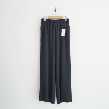 2025SS今季・人気完売品 / 未使用 / DEUXIEME CLASSE / SILK SATIN イージーパンツ / 25030500425010 / 2507-2195