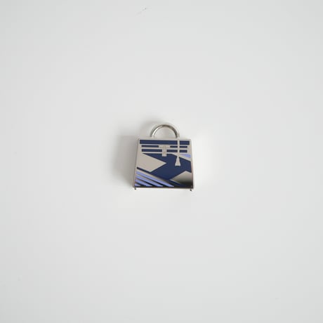 2022 / HERMES / チャーム キュリオジテ ケリー ラキュ / 2402-0880