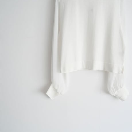 継続販売型 / HYKE / CREW NECK CROPPED SWEATER WITH SHEER SLEEVES / 11342 / 2504-2010