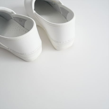 継続販売品 / dansko / PROFESSIONAL White Box / 2405-1489