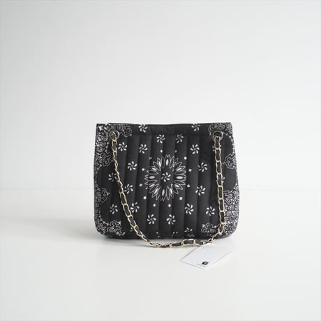 〇2025AW今季・人気完売品 / 未使用 / L'Appartement購入品 / MALUS / Bandana quilting shoulder bag / 2510-1071