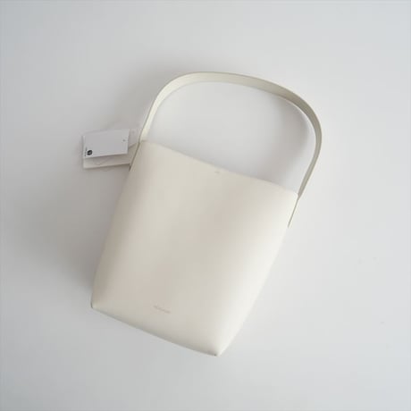 2024・人気完売品 / 未使用 / DEUXIEME CLASSE購入品 / FRENZLAUER / MAMI MEDIUM バッグ / 24092510000830 / 2503-0907