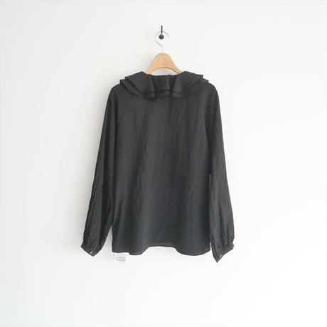 〇2023AW / 未使用 / LaTotalite / ラッフルカラーブラウス / 23051140365030 / 2508-0714