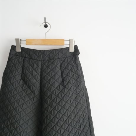 2023AW / AgAwd  / キルティングショートパンツ / 2301-220892 / 2405-0152