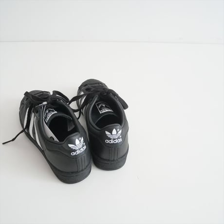 継続販売品 / adidas / Superstar 82 スニーカー / JI2026 / 2506-0172