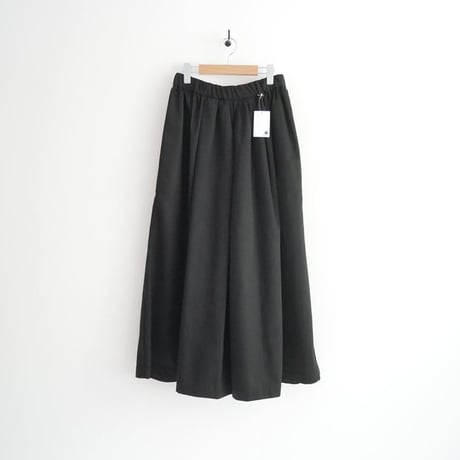 人気完売品 未使用 Traditional Weatherwear GATHERD VOLUME CULOTTE PANTS L221CIFPT0240CV 2606-0008