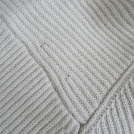〇2024AW / 未使用 / DEUXIEME CLASSE / Lia Vネック Sweater / 24080500807030 / 2503-0049