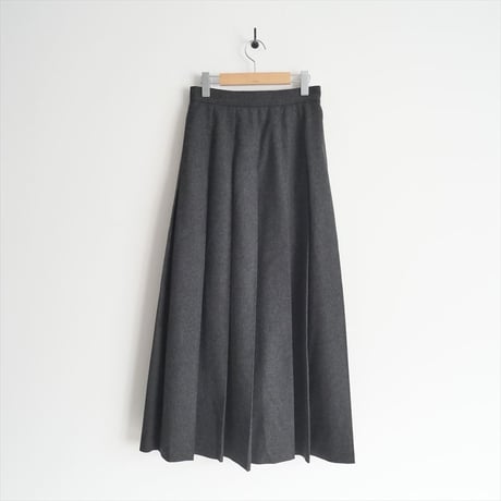 2023AW / 未使用 / IENA同型お取扱い / AURALEE / SUPER FULLING TWILL PLEATED SKIRT / A23AS05FM / 2409-0504