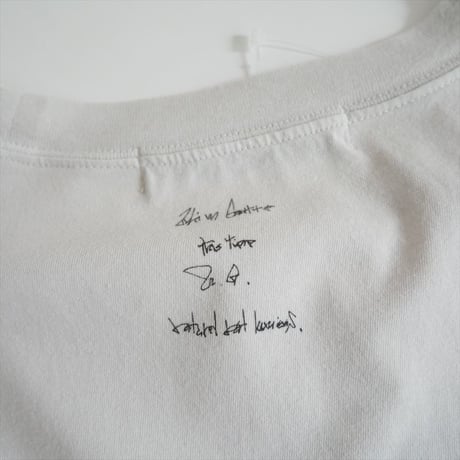 2025SS・人気完売品 / Whim Gazette別注品 / KATHARINE HAMNETT / MEロゴTシャツ / WGZ1051406A0008 / 2508-0373