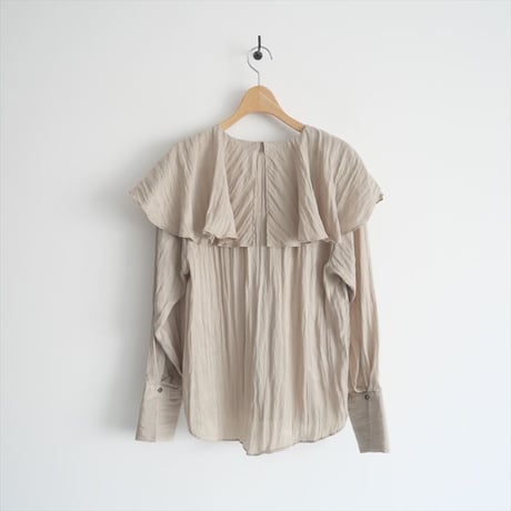 2024 / SALON adam et rope / ビンテージライクラッフルカラーブラウス / SHH34310 / 2412-2032