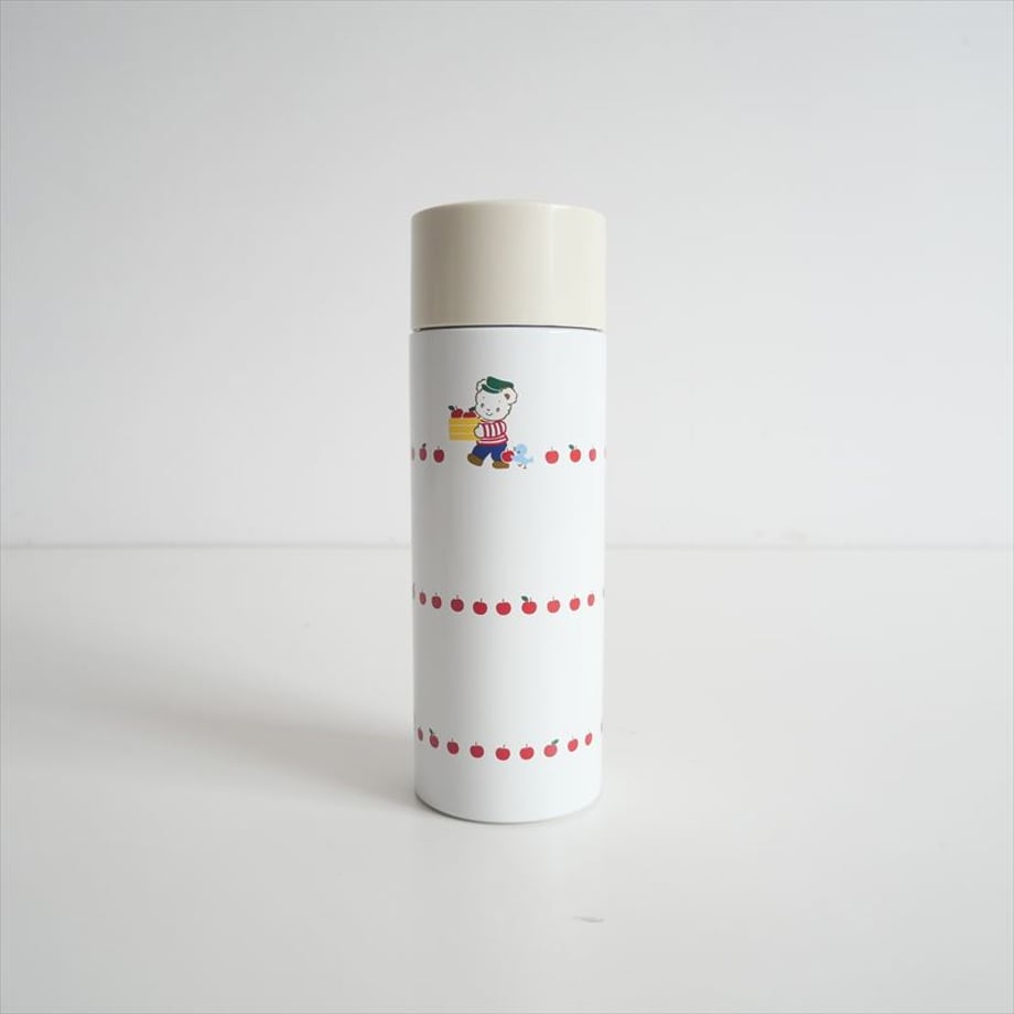 67f73d78bf1bd0f418819c2e