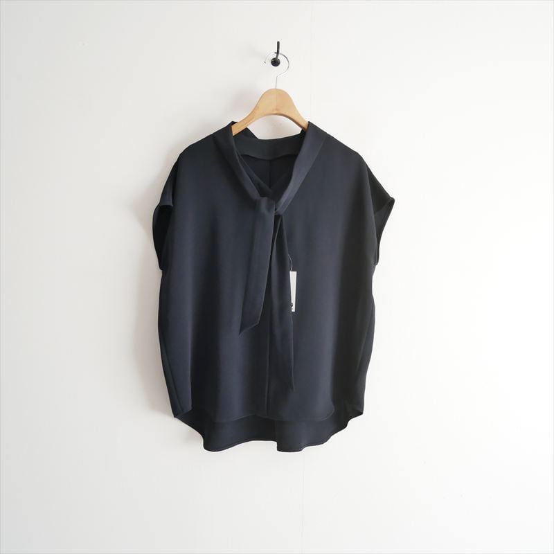 SOEJU サテンショートスリーブボウタイブラウス SOEJU / サテンショートスリーブボウタイブラウス / S-01-SB-050 / 250