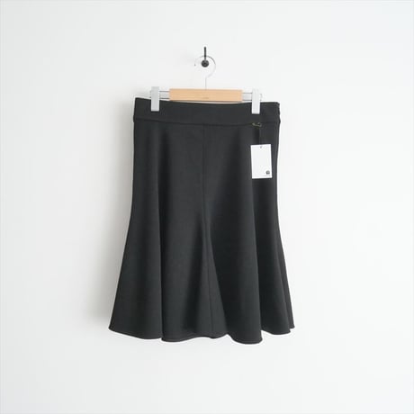 2023AW / VERMEIL par iena / ジャージフレアミニスカート / 23060938110030 / 2406-0291