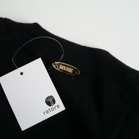 2022 / MUSE de Deuxieme Classe / Ladycoat Vネック プルオーバー / 22080500408010 / 2307-0378