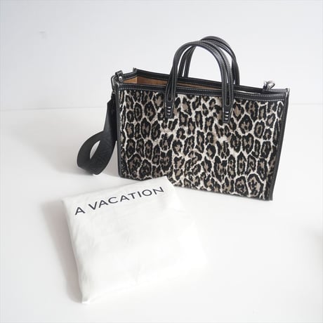 2023AW / IENA別注 / A VACATION / BREAD M トートバッグ / 23092910005230 / 2510-0513