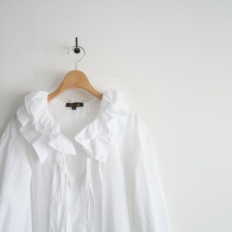 2023 / Drawer / RESORT1 フリルリボンブラウス WHITE / 65212991200 / 2403-1060