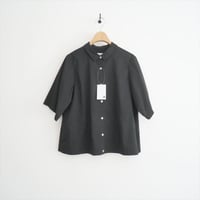 人気完売品 / lelill /  【バックオープン】フレアーシャツ / 52430921 / 2508-0437