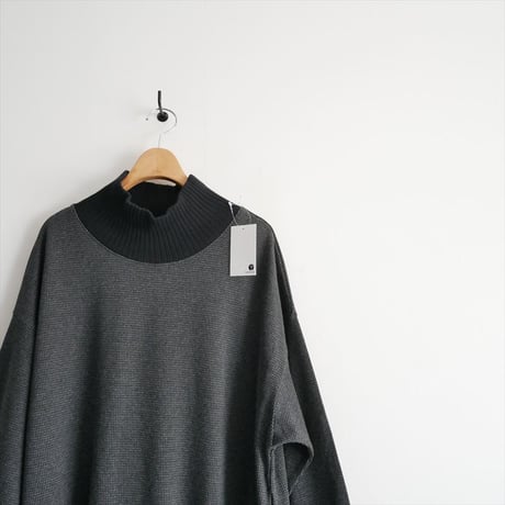 2024AW / 未使用 / conges payes / リブタートルワンピース / B0144RUA212 / 2511-1236