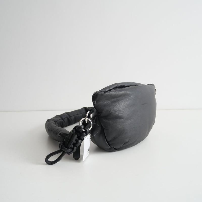 beautiful people / bean flap bag in soft cowhid