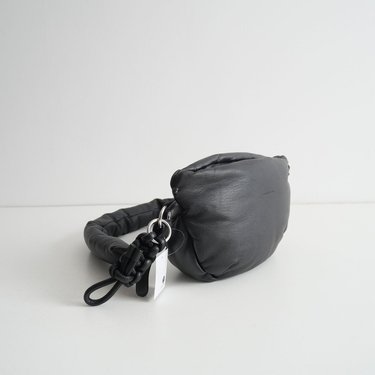 beautiful people / bean flap bag in soft cowhid