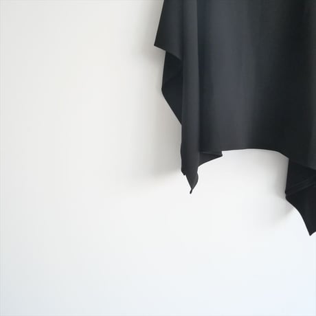 2024SS・人気完売品 / DEUXIEME CLASSE / トリアセジョーゼット スクエアポンチョ / 24051500405010 / 2410-1153