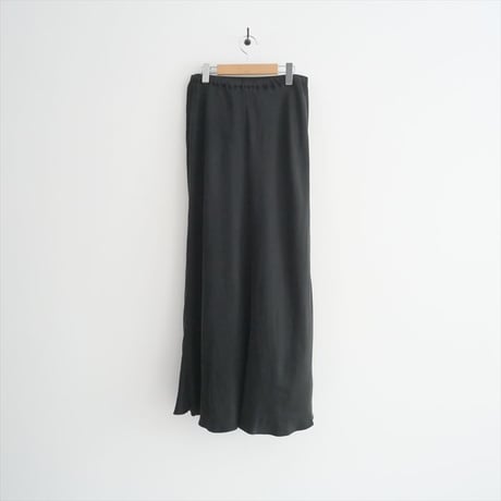 2025AW今季新作・人気完売品 / 未使用 / AP STUDIO / Cu/R maxi skirt / 2509-0428
