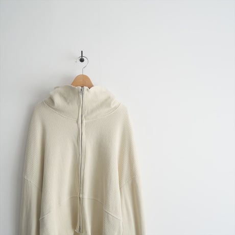 2024AW・人気完売品 / AP STUDIO購入品 / AMERICANA / スタンドジップブルゾン / 24070587002130 / 2507-0083