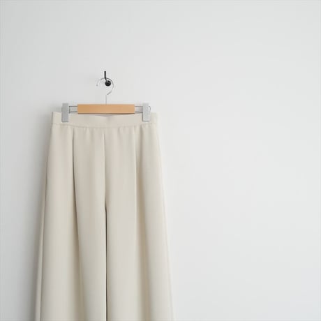 2023AW・人気完売品 / 未使用 / DEUXIEME CLASSE / イージーワイドパンツ / 23030500814030 / 2511-0432