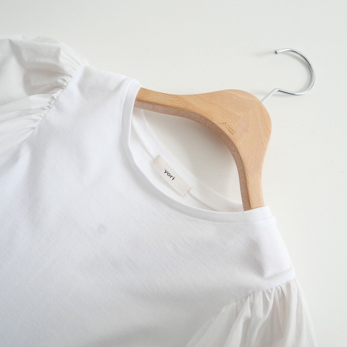 yori ヨリ　ボリュームパフスリーブカットソー ボリュームパフスリーブカットソー | all item| yori