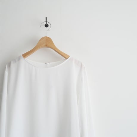 継続販売品 / 未使用 / GALLARDA GALANTE / 【万能インナー】【サイズ展開】ラウンドブラウスTee / GGZ1042104A0013 / 2503-0557