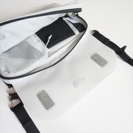 2024SS今季 / 未使用 / THE NORTH FACE / フロントアクセサリーポケット / NM92401 / 2406-0225