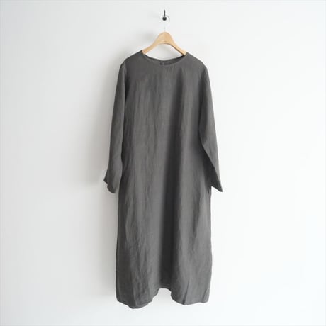 2023 / 未使用 / かぐれ同型お取扱い / Vlas Blomme / Soft Linen ワンピース / 13221083 / 2405-1256