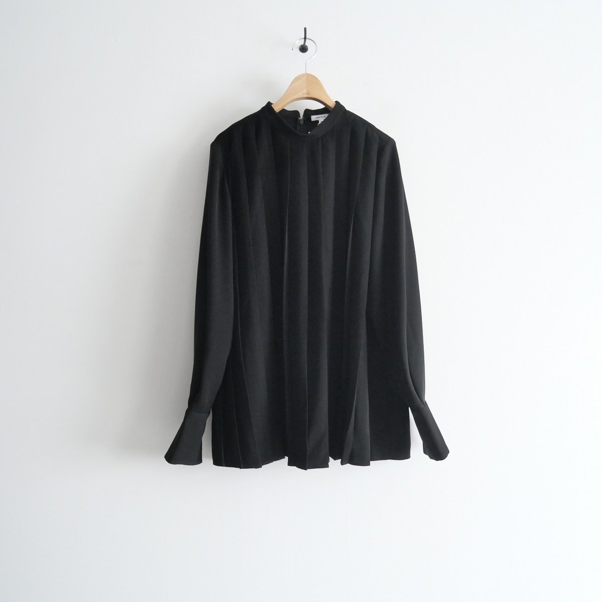【新品未使用】enfold ミリオーネ プリーツPULLOVER 新品未使用】enfold ミリオーネ プリーツPULLOVER - メルカリ