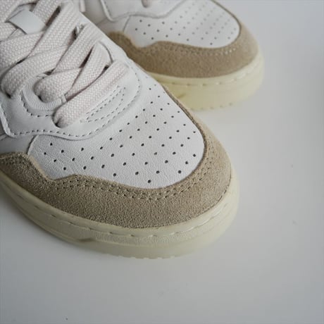 2025・人気完売品 / DEUXIEME CLASSE購入品 / AUTRY / MEDALIST LOW / 25093510001330 / 2602-2114