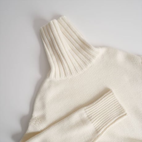 2023AW / GALERIE VIE / ファインウーステッド タートルネックプルオーバー / 23023402308 / 2401-0085