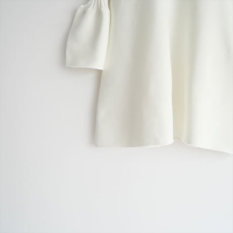 継続販売型 / 未使用 / CFCL / POTTERY SHORT BELL SLEEVE FLARE TOP / CF007KN246IST / 2505-0256