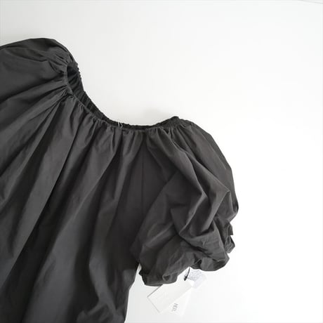 2025SS・人気完売品 / HER. / オフショルオールインワン / 7053201 / 2512-1033