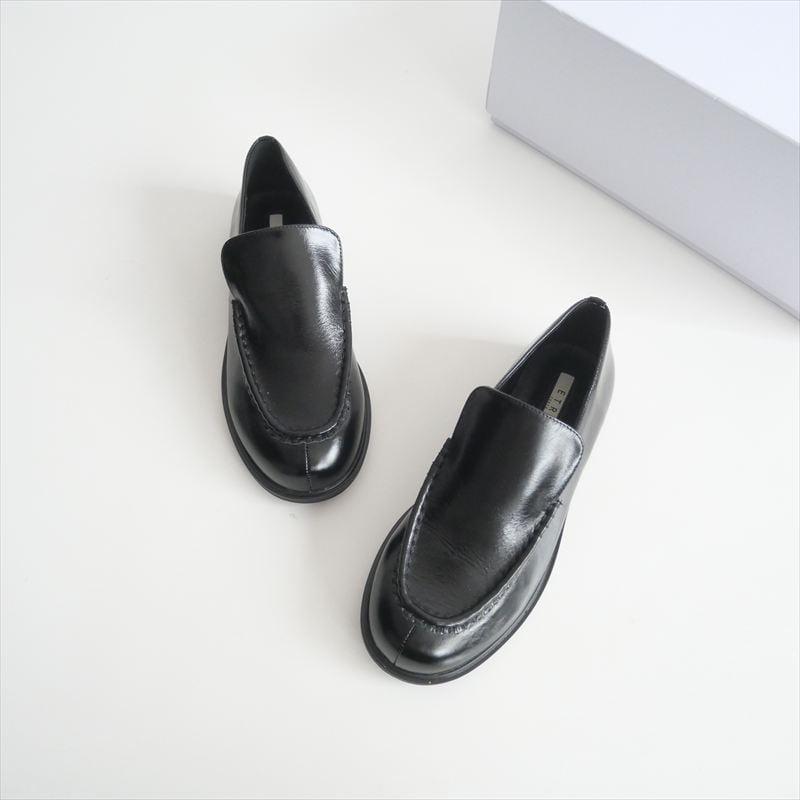 【新品】ETRE TOKYO オイルドレザーフラットローファー オイルドレザーフラットローファー(36 BLACK): シューズ │ ETRE